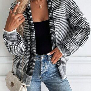 Black And White Casual Women's Personalized Gradient Knitted Cardigan